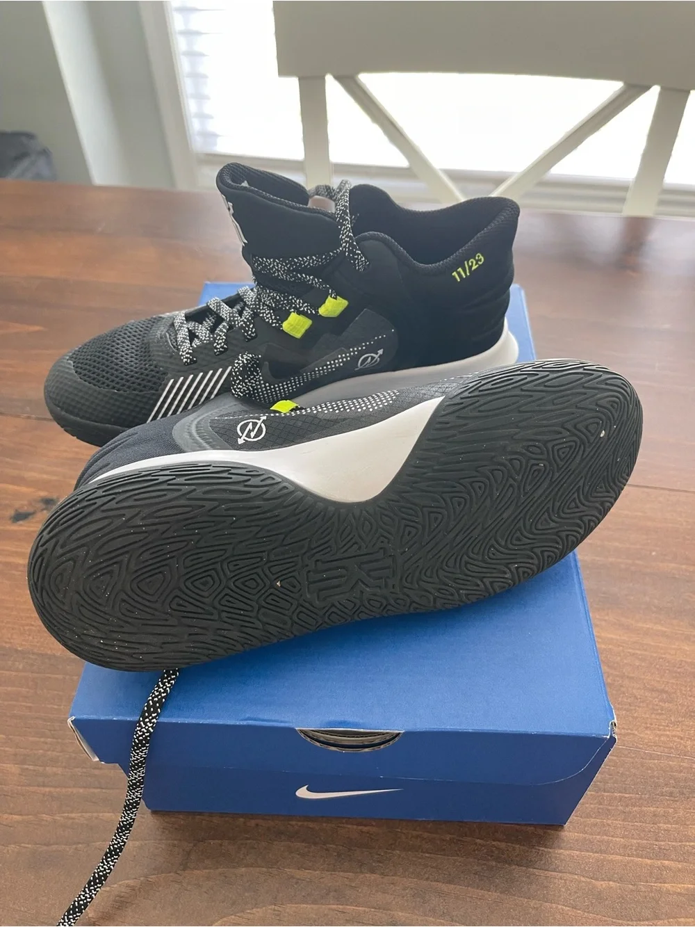 Boy’s Nike Kyrie Flytrap 5 Sneakers